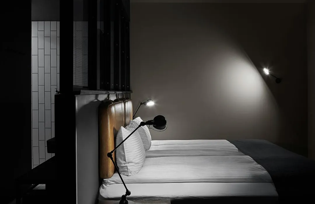 Exeter Hotel-1